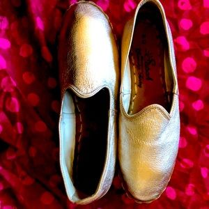 Gold Sabah Women’s 42